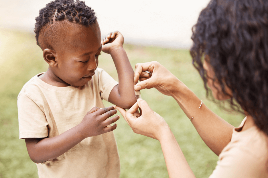 How to Use Bandage Strips for Outdoor First Aid: What Every Adventurer Should Know