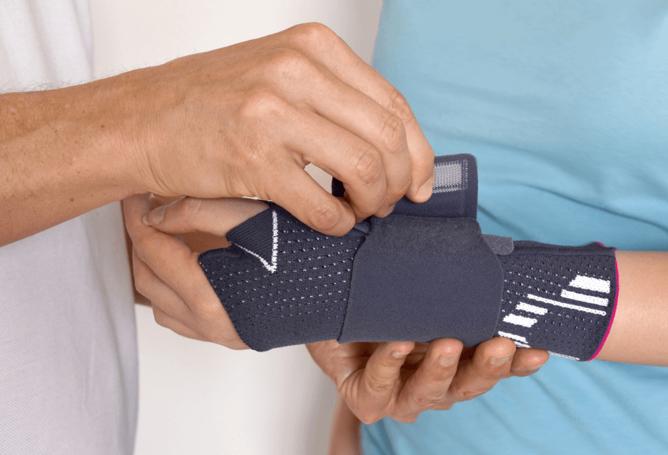 The Ultimate First Aid Kit for Outdoor Enthusiasts: Top 12 Must-Haves