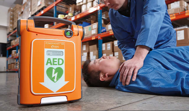 ZOLL Powerheart® G5 AED | Real-Time CPR Feedback & Dual Language Rescue Coach
